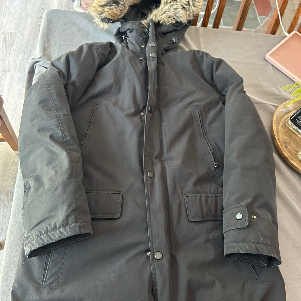 Michael Kors Black Puffer Jacket with Hood and Insulation